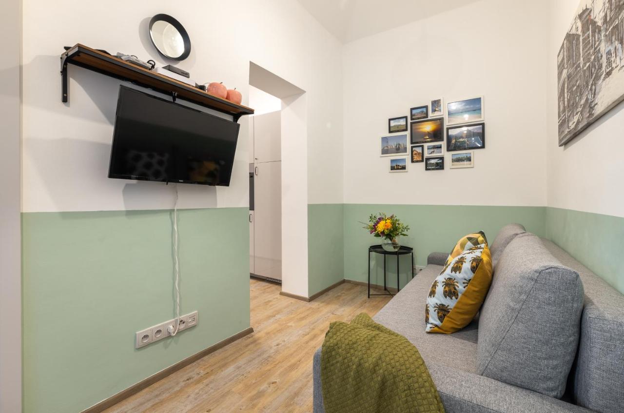 Cute 1bedroom Center * Praha